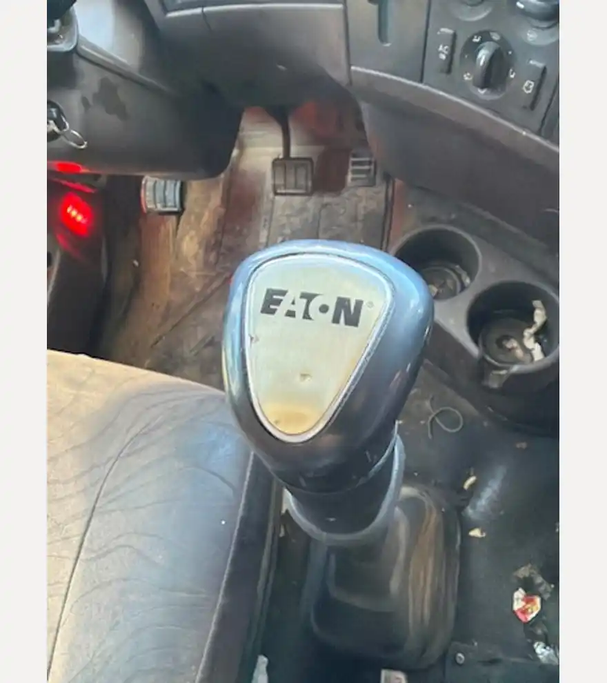 2016 Volvo VHD Tri Axle Dump Truck (Stk# 3425) - Volvo Dump Trucks - volvo-dump-trucks-vhd-tri-axle-dump-truck-stk-3425-afc87f65-9.jpg