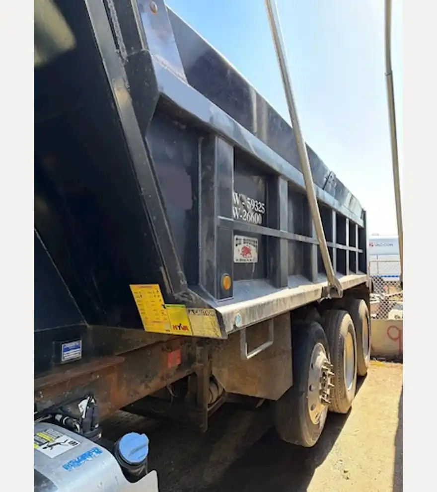 2016 Volvo VHD Tri Axle Dump Truck (Stk# 3426) - Volvo Dump Trucks - volvo-dump-trucks-vhd-tri-axle-dump-truck-stk-3426-34f10c09-2.jpg