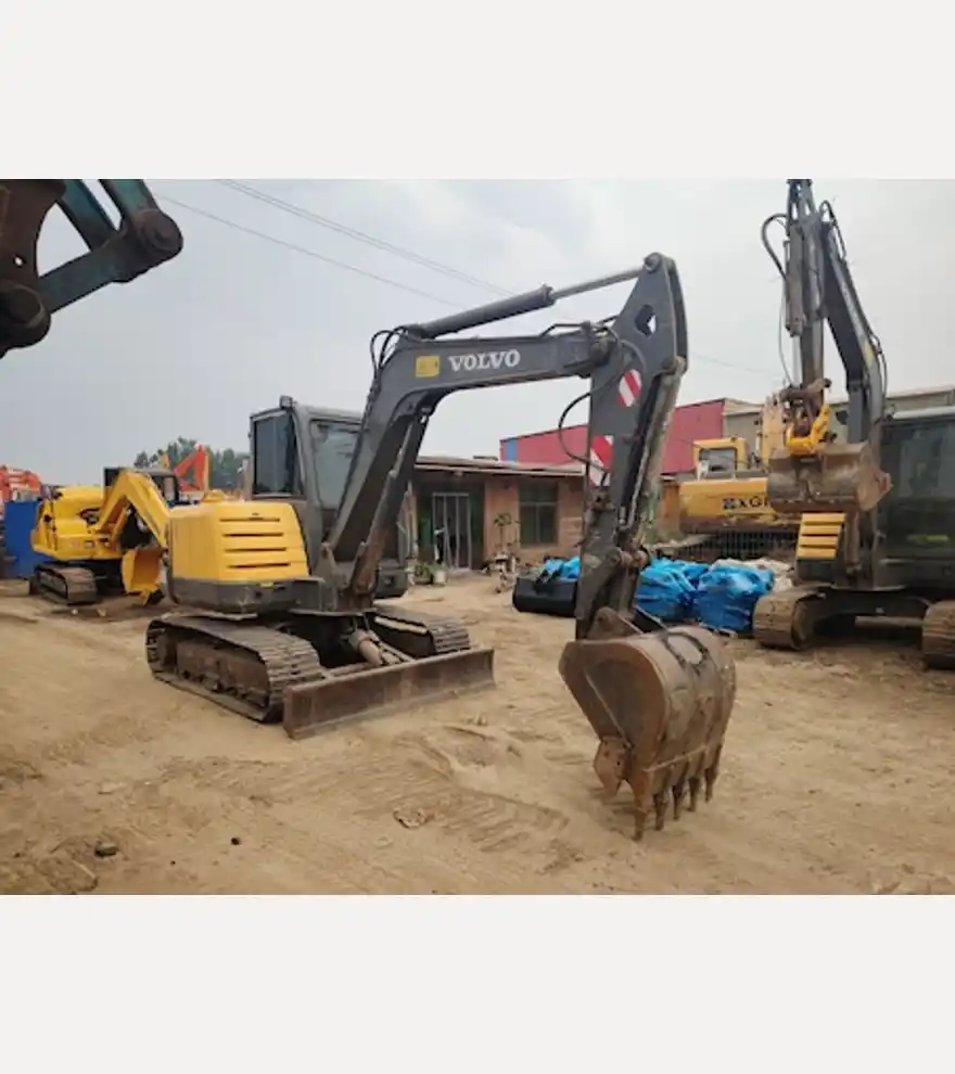  Volvo EC60 - Volvo Excavators - volvo-excavators-ec60-52bc99bb-2.jpg