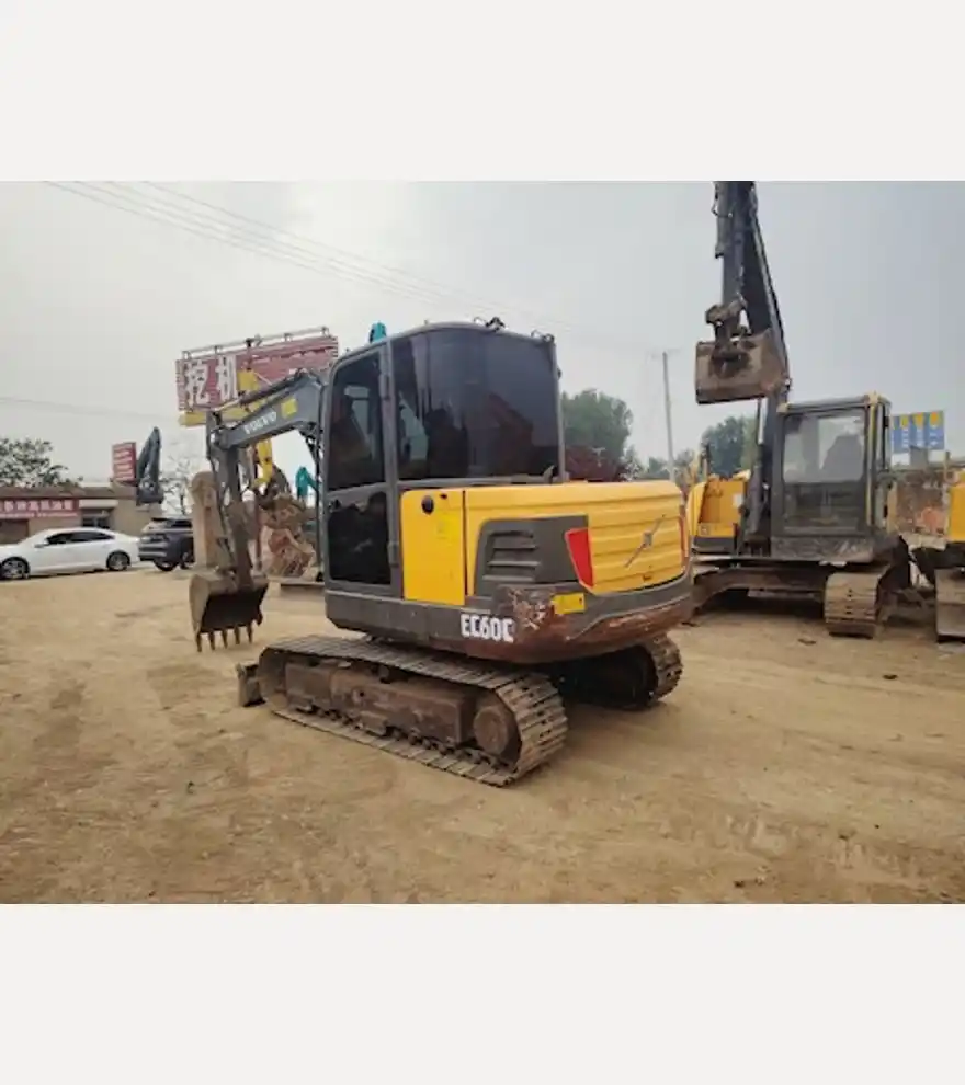  Volvo EC60 - Volvo Excavators - volvo-excavators-ec60-52bc99bb-5.jpg