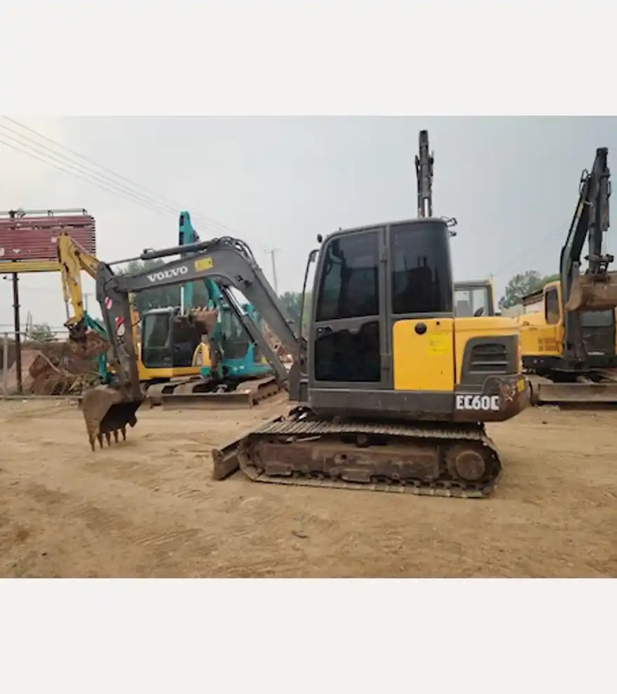  Volvo EC60 - Volvo Excavators - volvo-excavators-ec60-52bc99bb-6.jpg