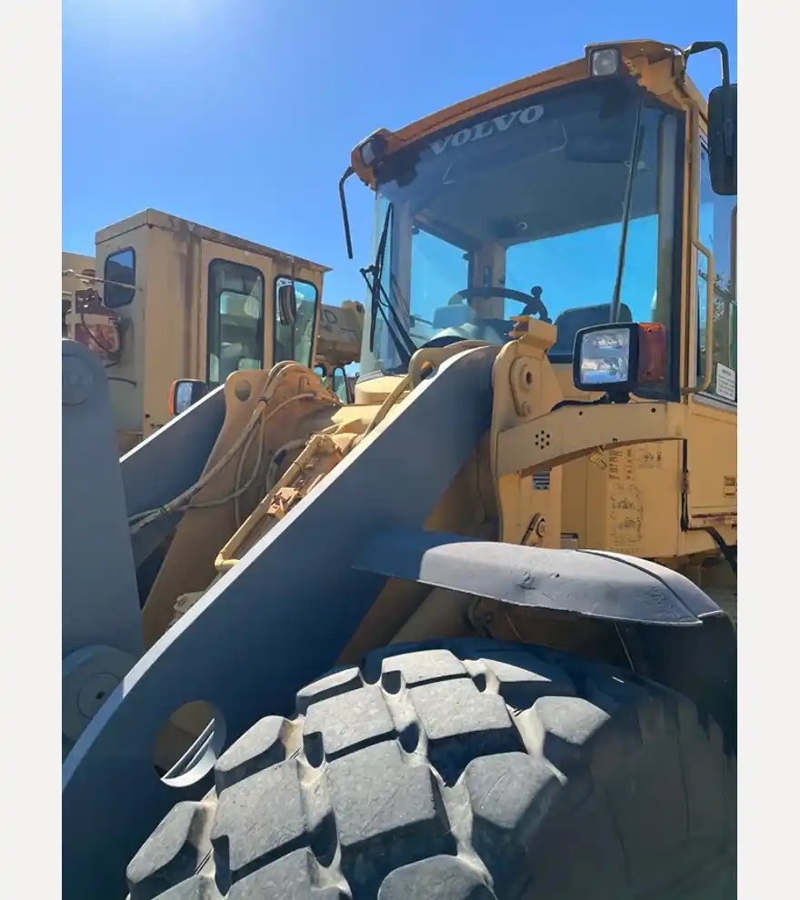 2006 Volvo L60E Wheel Loader - Volvo Loaders - volvo-loaders-l60e-wheel-loader-4daa1310-7.jpg