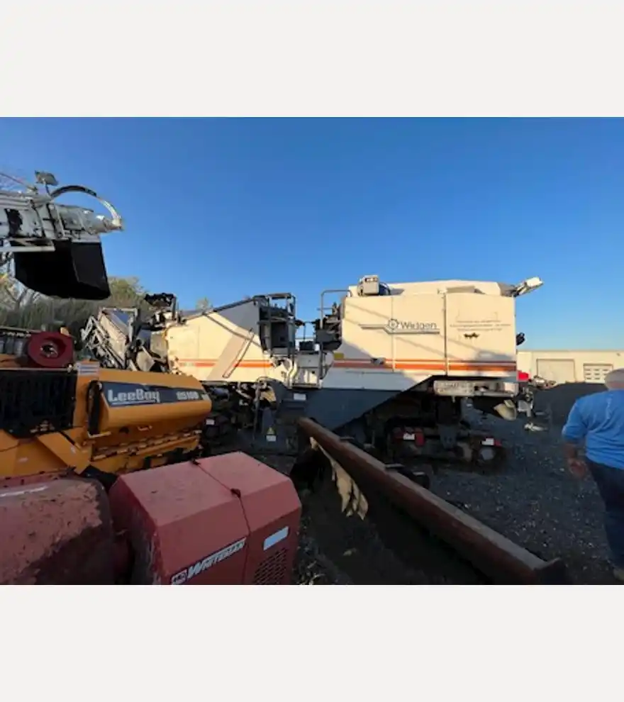  Wirtgen W2200 - Wirtgen Asphalt & Conrete - wirtgen-asphalt-conrete-w2200-ec9fcda5-4.jpg