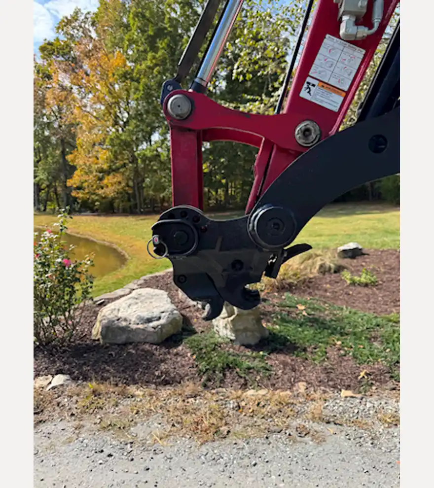 2022 Yanmar Vio35 - Yanmar Excavators - yanmar-excavators-vio35-93cf57e6-18.jpeg