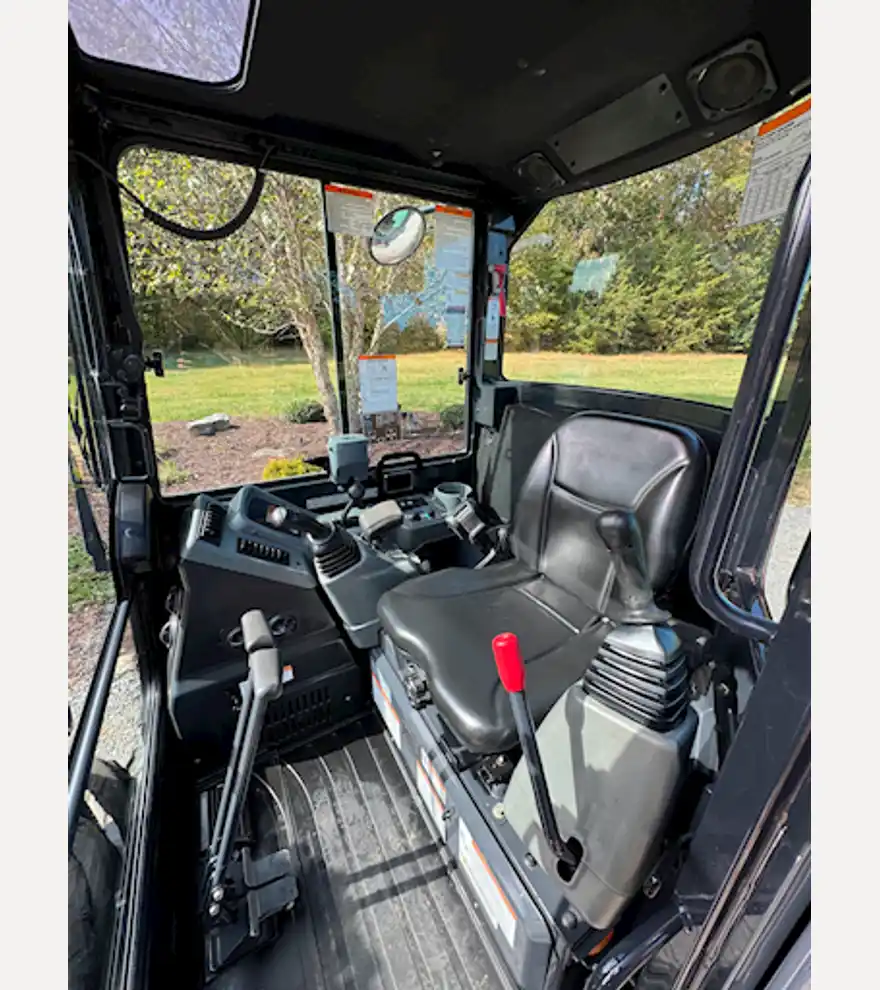 2022 Yanmar Vio35 - Yanmar Excavators - yanmar-excavators-vio35-93cf57e6-3.jpeg