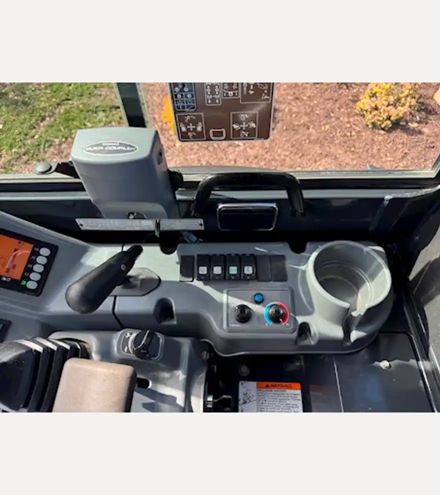 2022 Yanmar Vio35 - Yanmar Excavators - yanmar-excavators-vio35-93cf57e6-4.jpeg