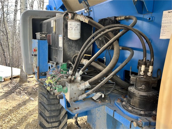 2015 Genie Z80/60 - Genie Boom Lifts