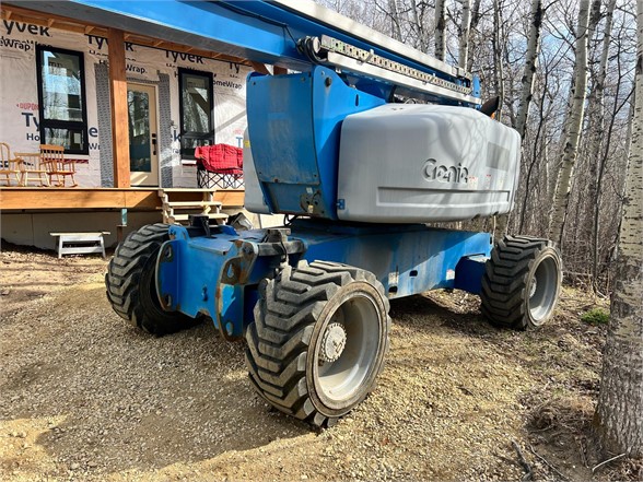 2015 Genie Z80/60 - Genie Boom Lifts